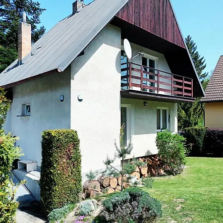 Randy's House Holiday home Plzen