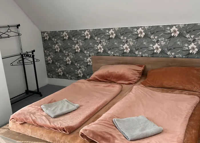 Randy's House Holiday home Plzen